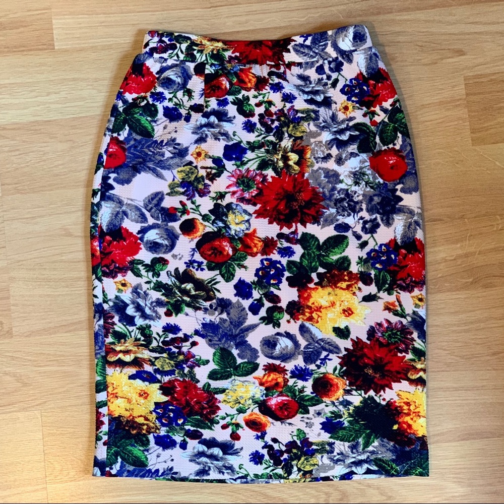 Floral Pixley Pencil Skirt